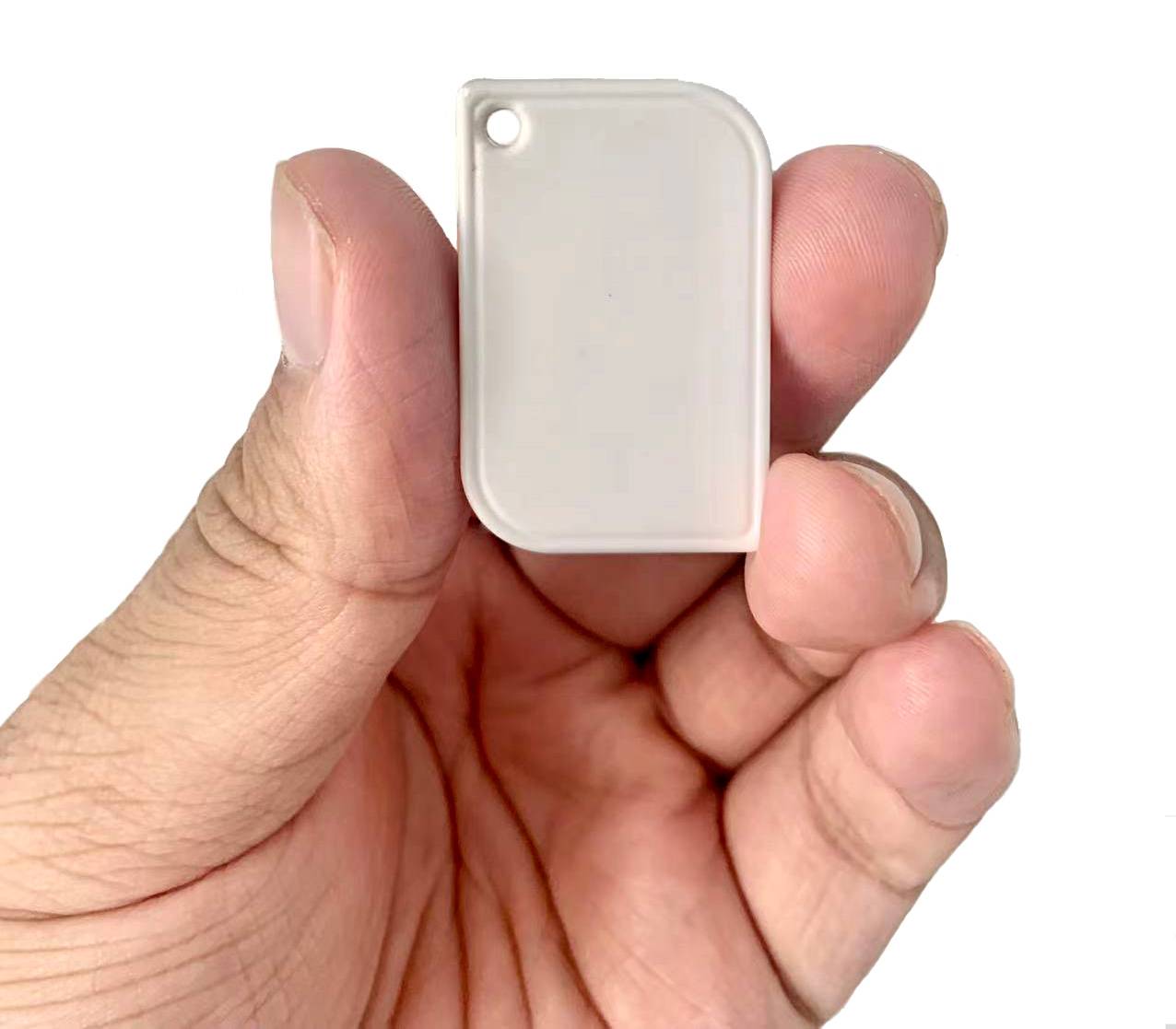 Case Study: Enhancing Windows Security with Lansitec Bluetooth Beacons and Tags 3 Lansitec 手持透明